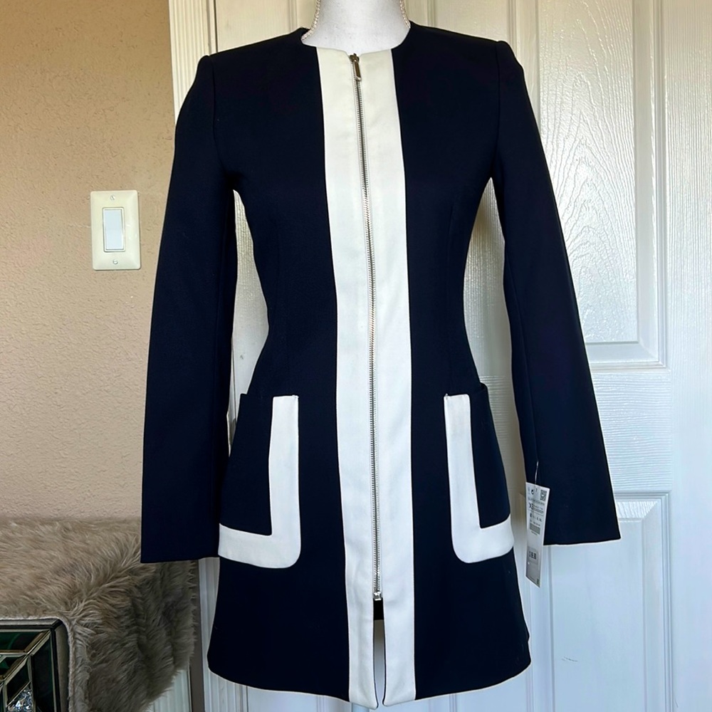 Zara navy blue coat with pockets